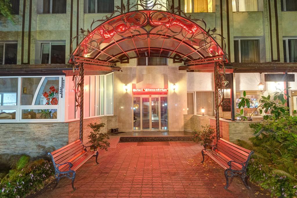 Aleksandria Hotel Kyiv Exterior photo