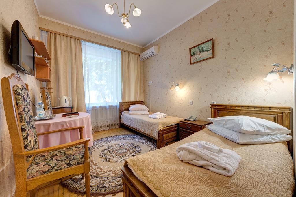 Aleksandria Hotel Kyiv Exterior photo